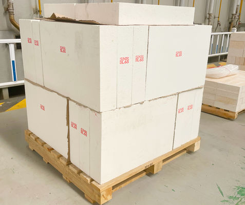 Buy 65% AL2O3 White Sillimanite Brick 1600 Degree High Temperature Bricks online manufacture