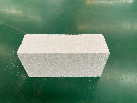 Buy 30-45% Al2O3 Mullite Insulating Brick 1450C High Temperature Insulation Bricks online manufacture